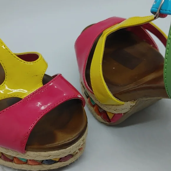 Kenneth Cole Multi-Coloured Heels - Picture 10 of 13